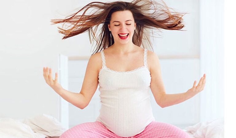 Bí quyết chăm sóc tóc đẹp, an toàn cho bà bầu