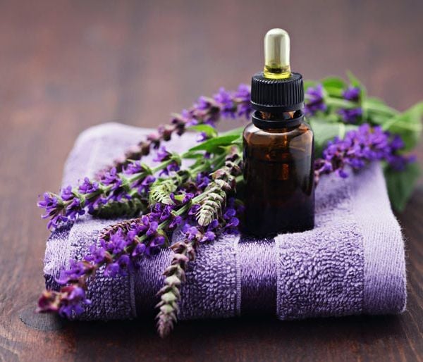 Tinh dầu dưỡng tóc Oải Hương
